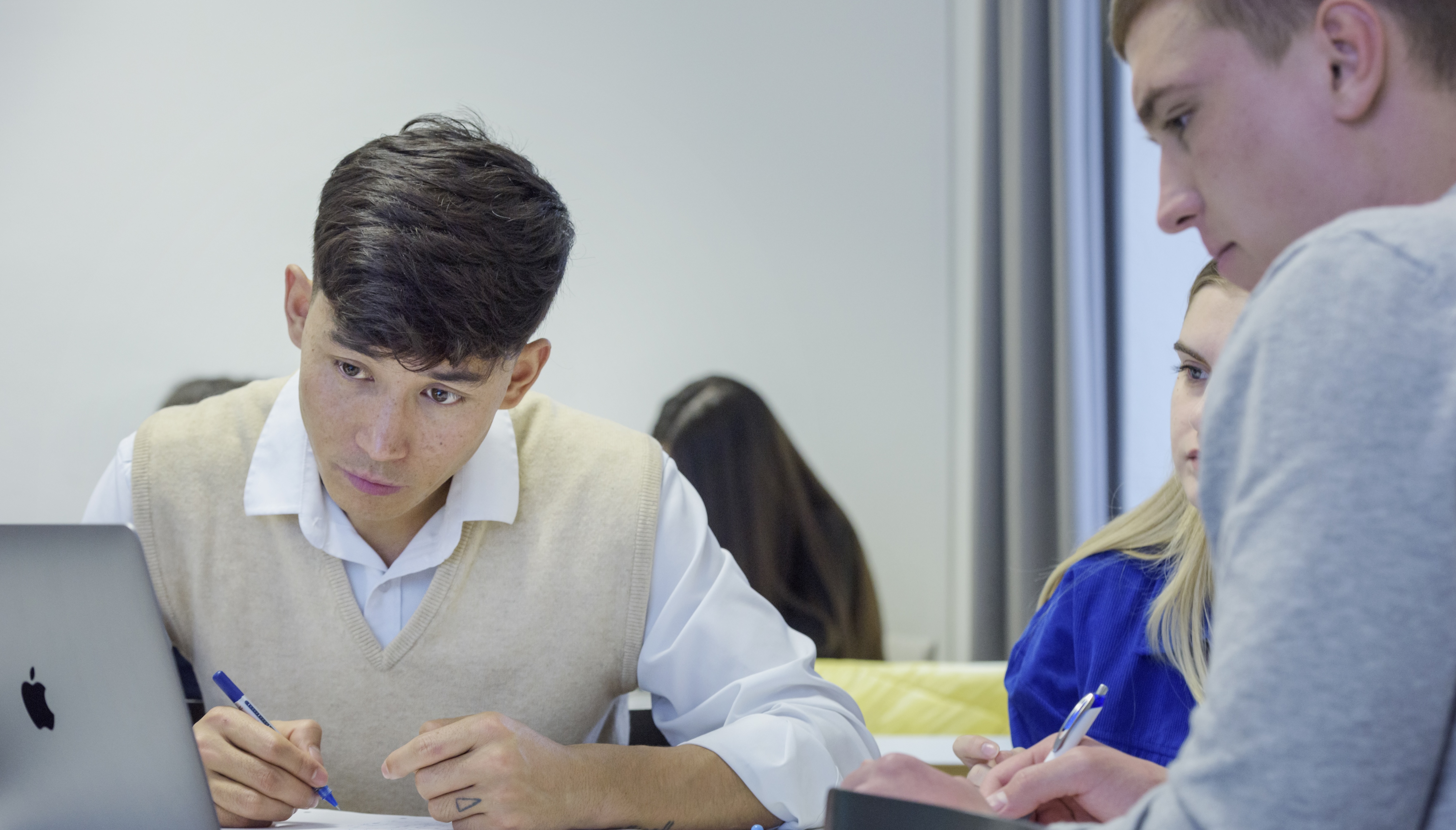 Explore participants in German course